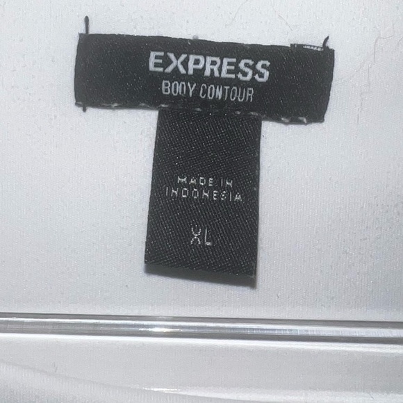 Express Body Contour Black and White Marble Top XL - Picture 5 of 5